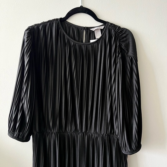 Black Cocktail H&M Dress - Picture 2 of 6